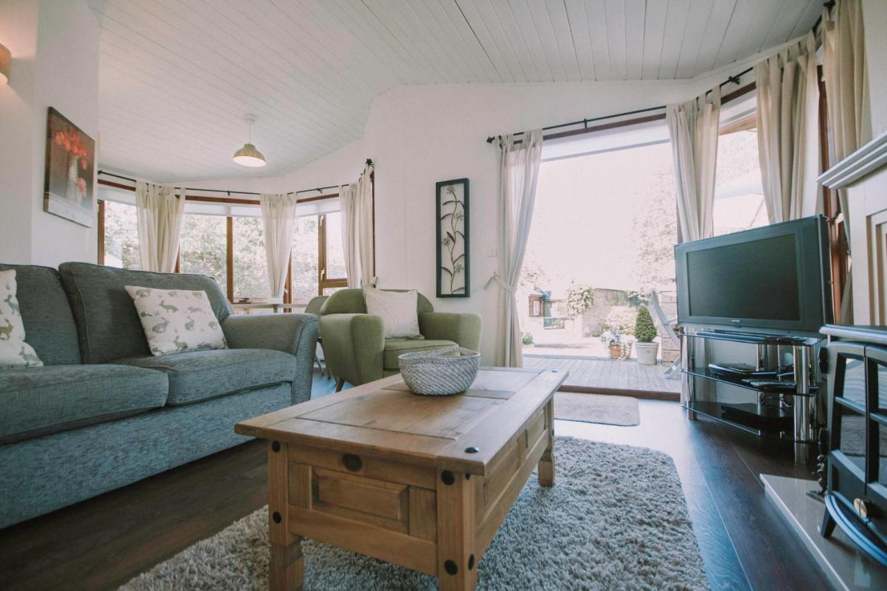 Walled Garden Lodges Loch Lomond Balloch Esterno foto