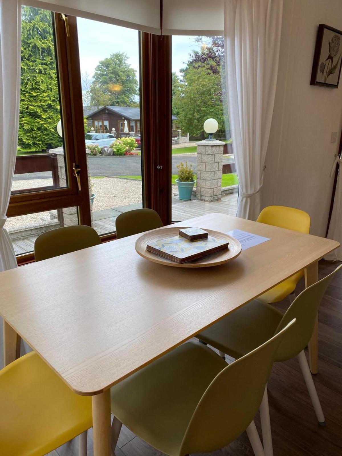 Walled Garden Lodges Loch Lomond Balloch Esterno foto