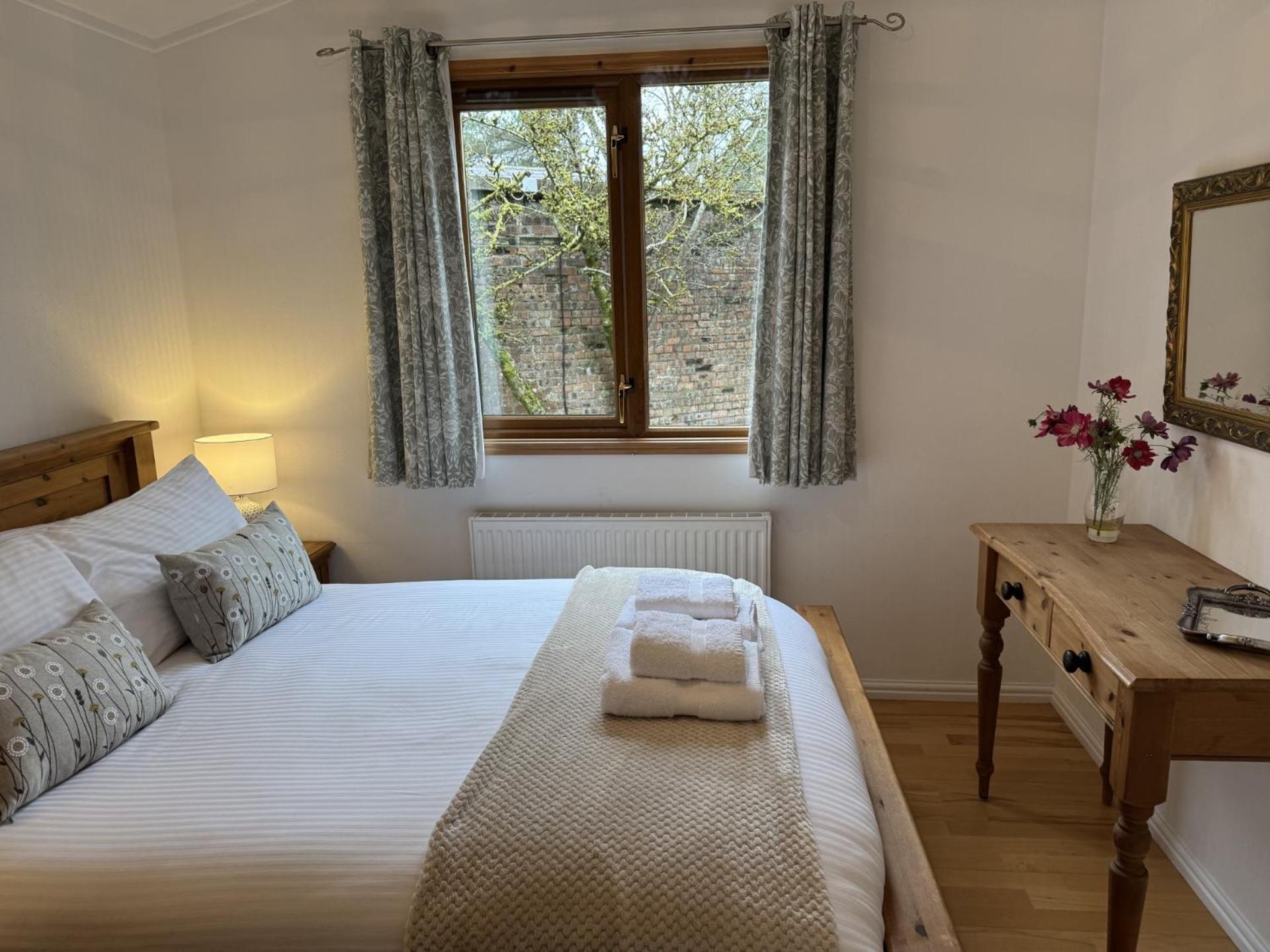 Walled Garden Lodges Loch Lomond Balloch Esterno foto